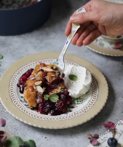 Turkuaz Kitchen Berry Cobbler