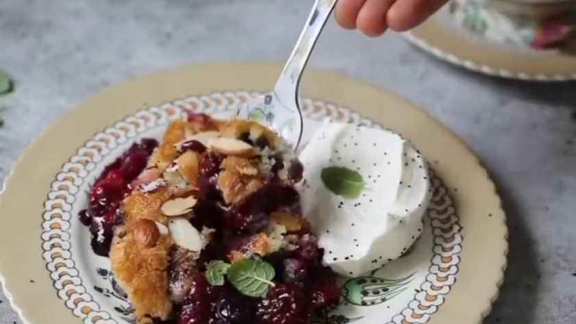 Turkuaz Kitchen Berry Cobbler