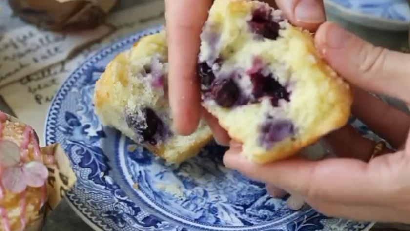 Turkuaz Kitchen Blueberry Muffins