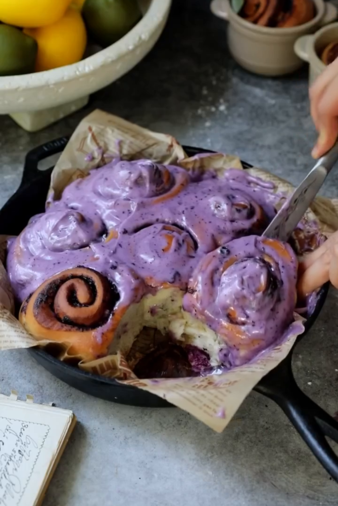 Turkuaz Kitchen Blueberry Roll