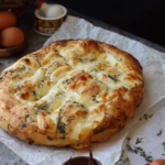 Turkuaz Kitchen Garlic Cheese Bread