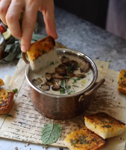 Turkuaz Kitchen Mushroom Soup With Garlic Bread