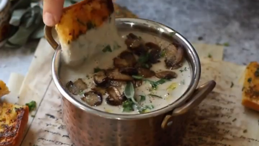 Turkuaz Kitchen Mushroom Soup With Garlic Bread