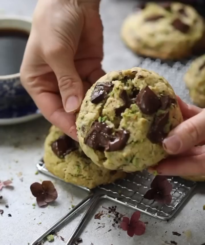 Turkuaz Kitchen Pistachio Chocolate Cookies