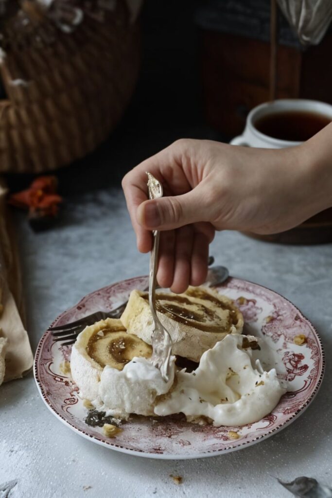 Apple Roll Cake Recipe